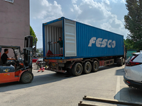//iqrorwxhppnolm5m.ldycdn.com/cloud/jrBpiKrollSRikrnnnqrjo/Russia-s-Fully-Automatic-Coffee-Vacuum-Packaging-Machine-Production-Line-is-being-Shipped.jpg