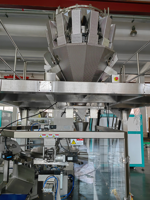 Комбинация гранул Система взвешивания + VFFS Machine | Все в одном из вертикальных упаковочных растворов для сухих продуктов